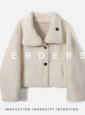 《邢康莉甄选》 短款翻领纽扣款皮毛一体外套 52278