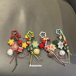 小众可爱圣诞小熊适用手机挂链包包车钥匙挂坠airpods耳机壳挂饰