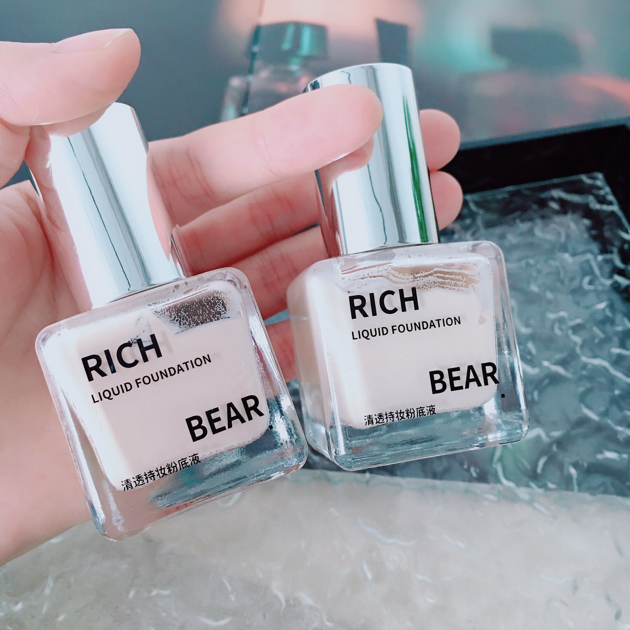 伪素颜杀手锏 焊s在脸上~Rich Bear清透持妆粉底液保湿持久服帖
