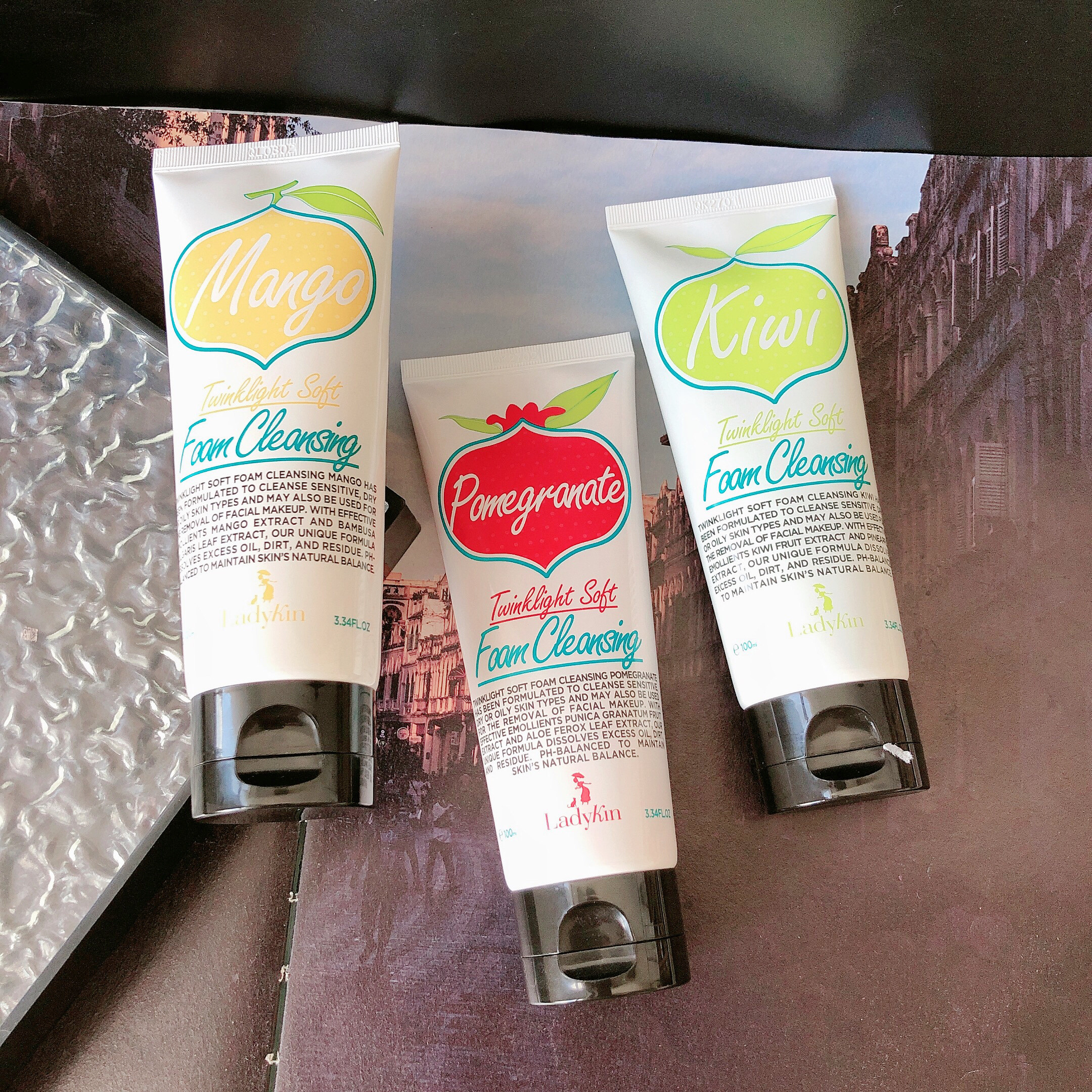 韩国LadyKin蕾蒂金闪光轻软泡沫洁面乳洗面奶100mL