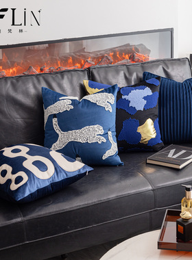 雅梵林 蓝色莱茵蓝绣花天鹅绒抱枕靠垫ins风家居样板房丝绒靠枕