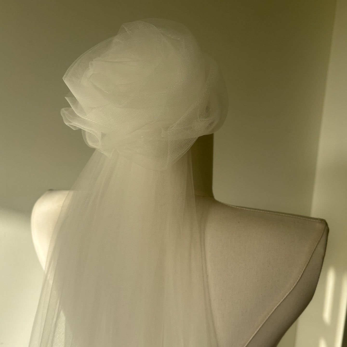 Mi唐手作花朵头纱新娘主婚纱高级感长款礼服配饰玫瑰花可单独使用