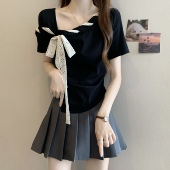 胖mm感短款 斜V领锁骨短袖 t恤女夏火2026大尺码 系带蝴蝶结上0201w