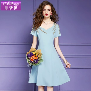 新款 别致设计感小众收腰中长大摆裙 菲梦伊钉珠连衣裙女小个子夏季