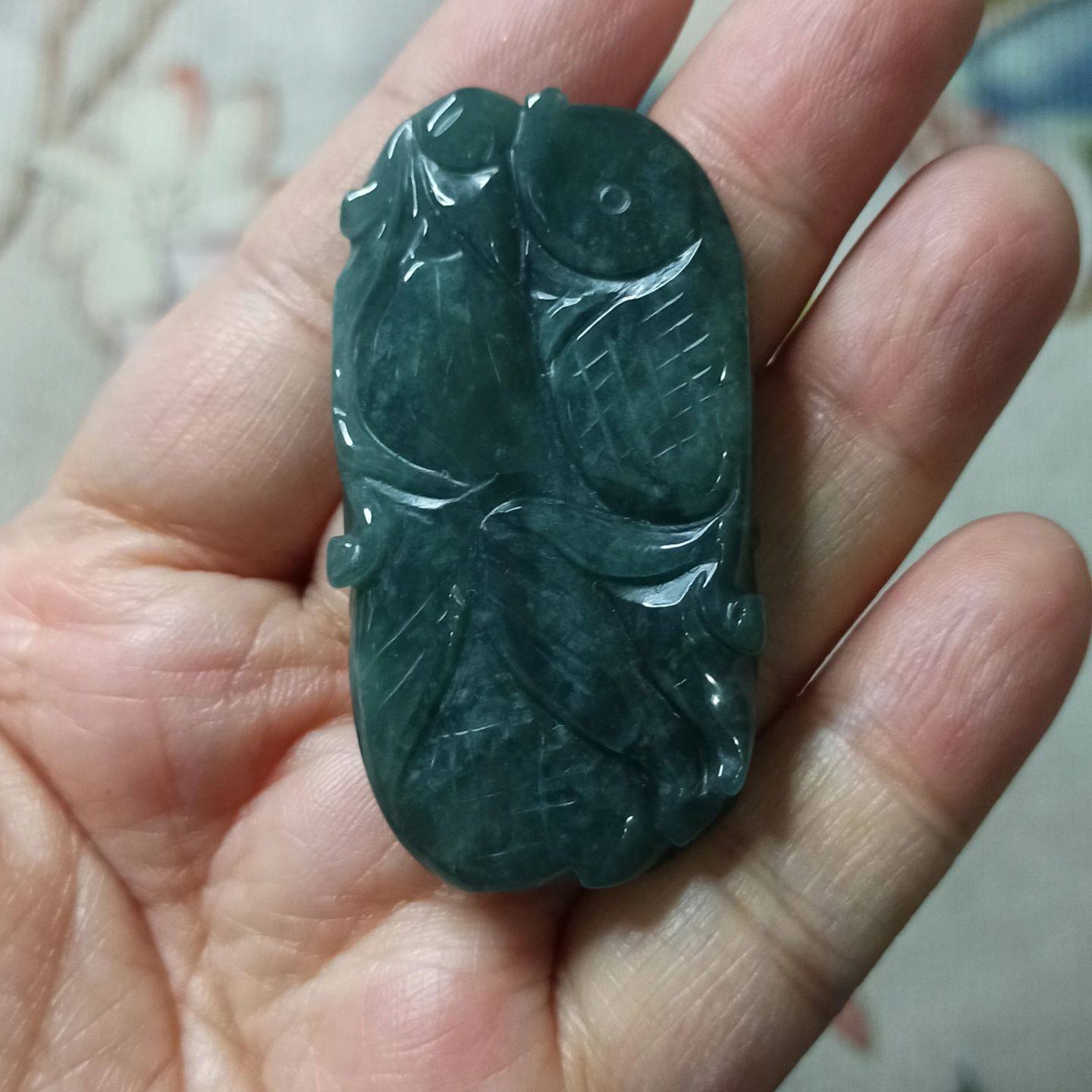 426天然翡翠吊坠危料蓝水飘花荷叶鱼年年有余如意鱼卡46X22mm左右