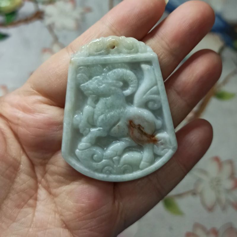 天然翡翠吊坠红翡飘花十二生肖