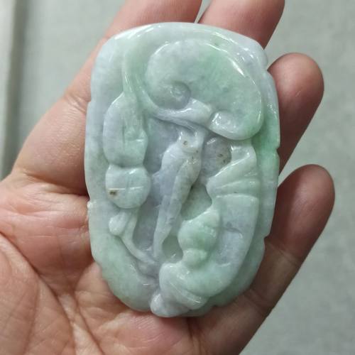 天然翡翠吊坠雕刻件手把件
