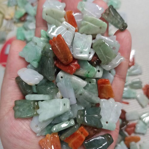 天然翡翠吊坠玉兰花小滴溜
