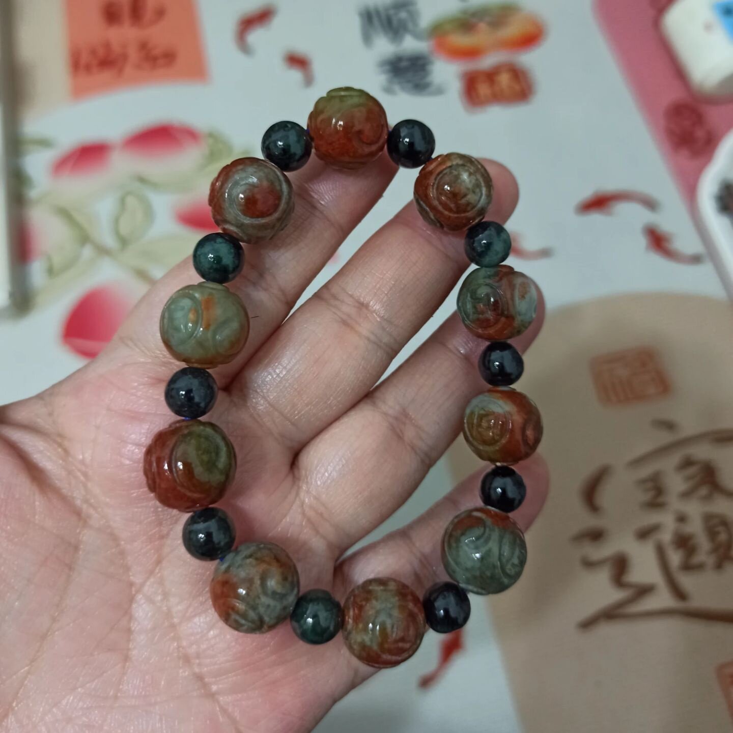 天然翡翠烧红翡回纹珠手串