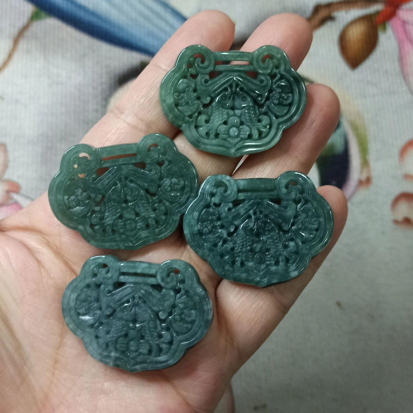 353天然翡翠吊坠危料蓝水平安如意锁福牌卡32X23mm左右双面雕刻