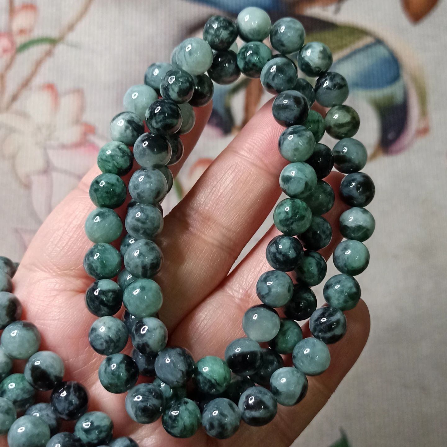 天然翡翠深色绿底蓝飘花项链