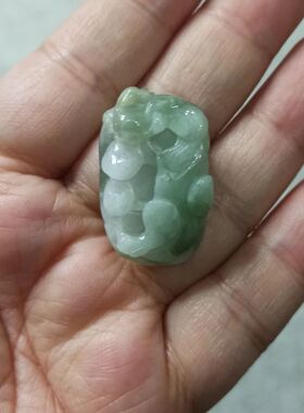 43缅甸天然翡翠吊坠雕刻件手把件飘花貔貅如意卡29X17mm48元包邮