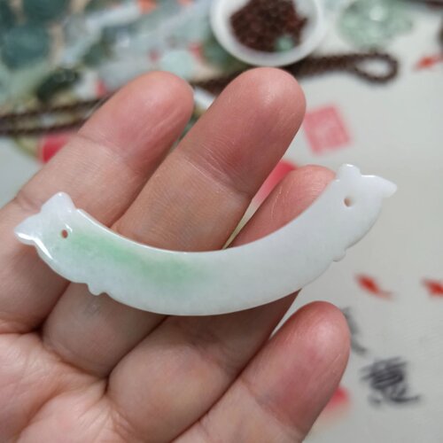 天然翡翠玉璜项链吊坠卡61mm左右