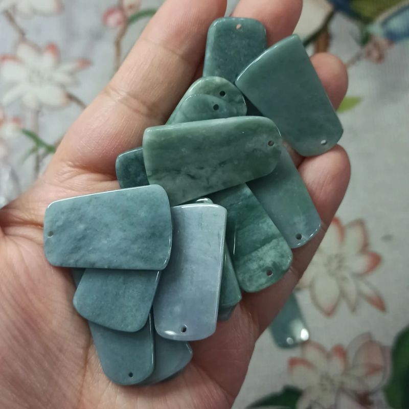 翡翠吊坠危料蓝水平安无事牌