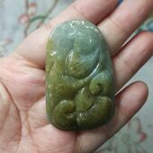 266缅甸天然翡翠吊坠黄翡飘花荷叶鱼年年有余如意鱼卡54X34mm左右