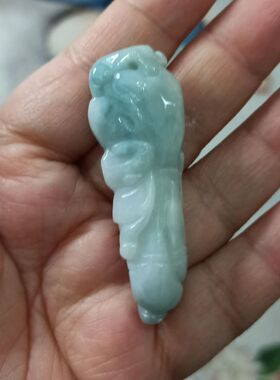 198缅甸天然翡翠飘花吊坠雕刻件手把件佛手人参人生如意卡53X20mm