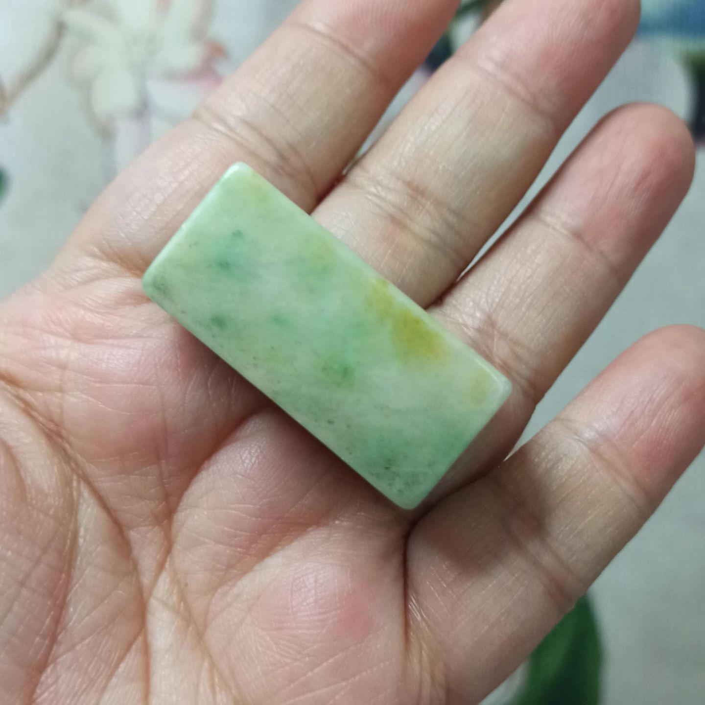 缅甸天然翡翠桶珠通孔大方块