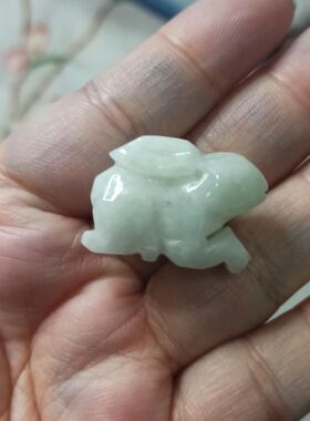 332缅甸天然翡翠黄飘花吊坠生肖兔雕刻件厚装小兔子卡28X18mm左右