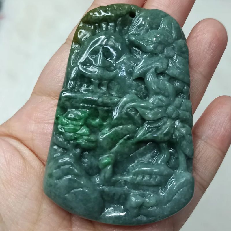 缅甸天然翡翠山水牌绿厚装手把件