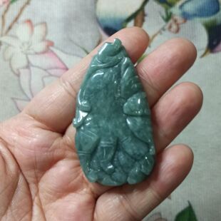 56天然翡翠飘花吊坠雕刻件手把件危料佛手人参人生如意卡55X30mm