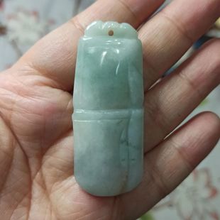 81缅甸天然翡翠竹节吊坠油青卡55X23mm左右雕刻件微棉满48元 包邮