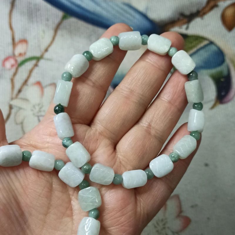 翡翠手牌龟甲珠富甲天下小手排