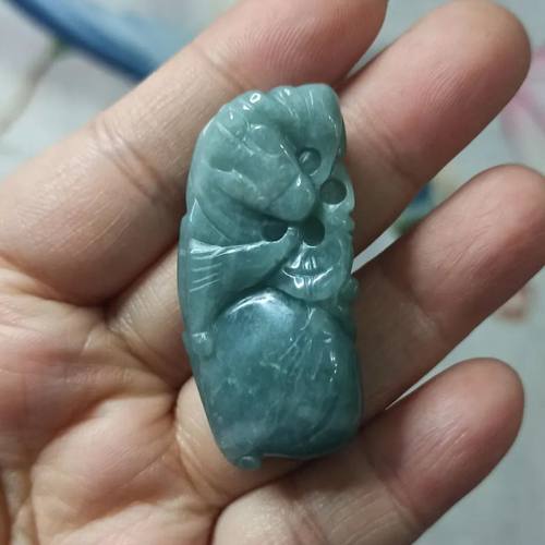 天然翡翠吊坠雕刻件手把件