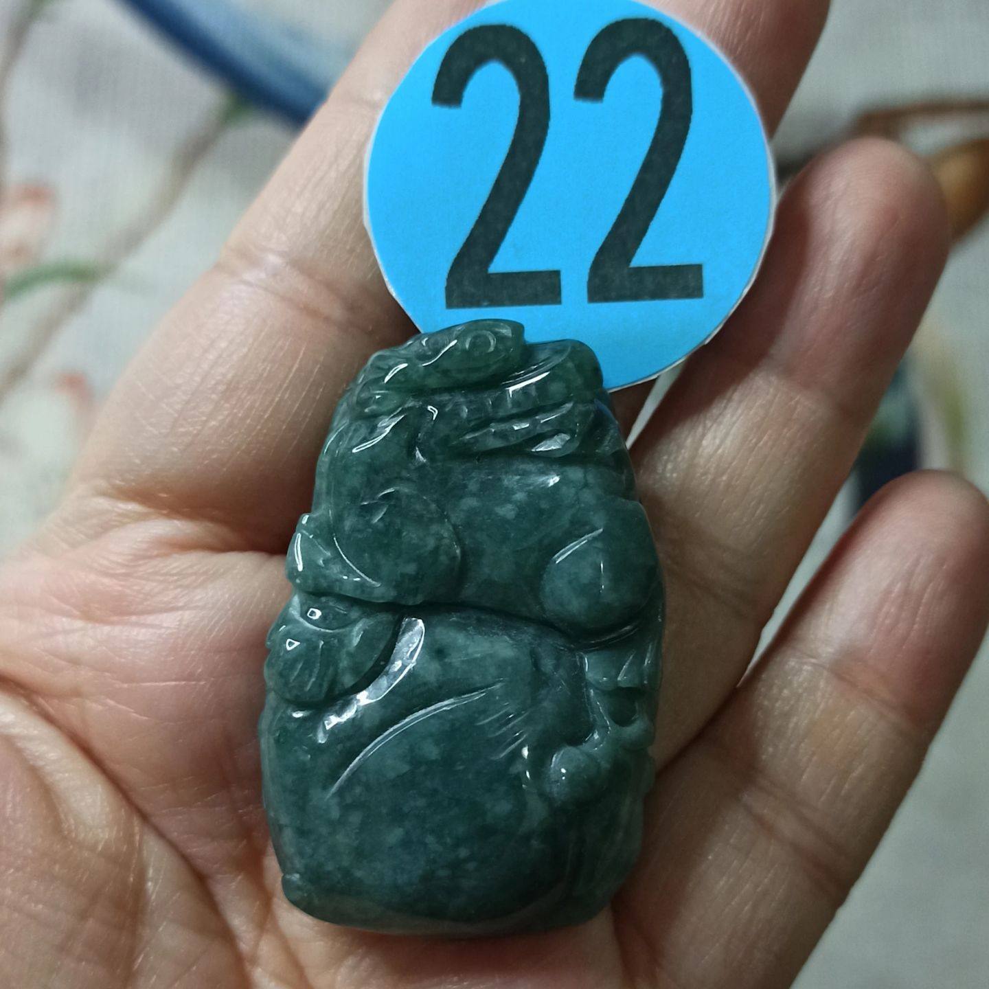 翡翠吊坠雕刻件手把件飘花