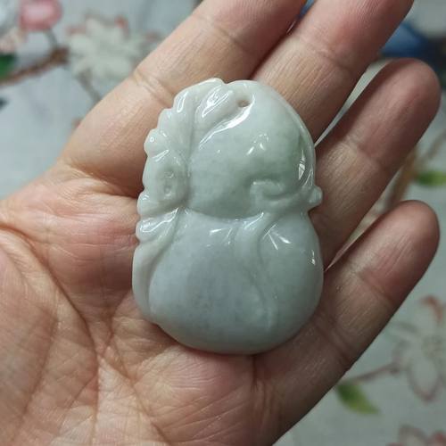 天然翡翠吊坠雕刻件手把件葫芦