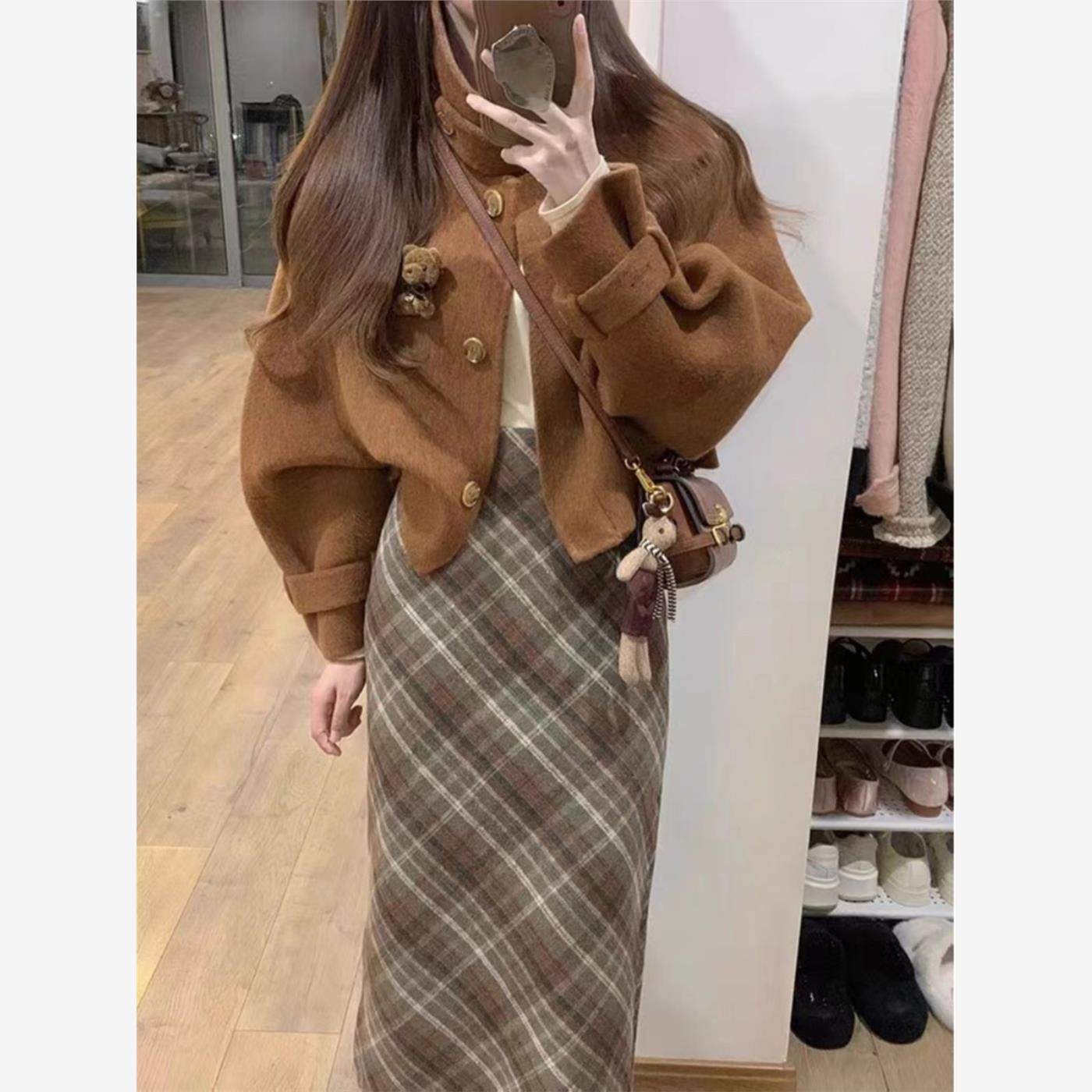 覆古美拉德穿羊毛大衣裙女性秋冬减龄宽松和最容易搭配的羊毛大衣