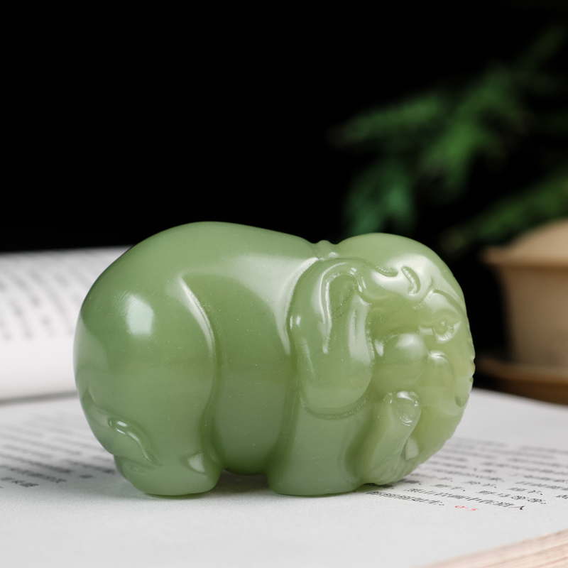 青白玉小象天然玉石大象手把件