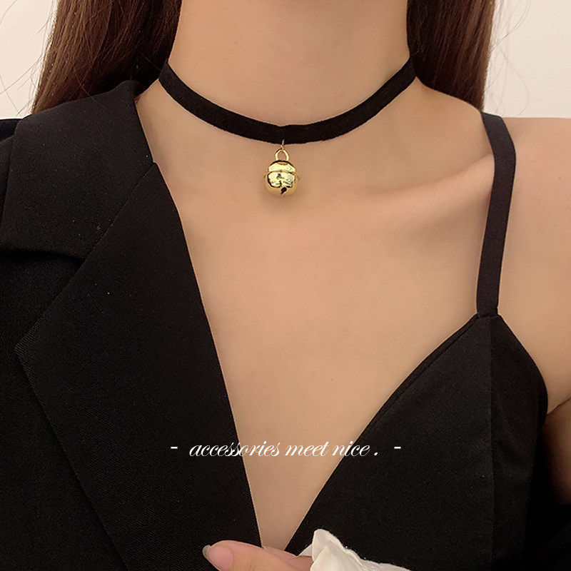 圣诞铃铛变装项链女摇铃吊坠短款锁骨链choker复古绒布蝴蝶结项圈