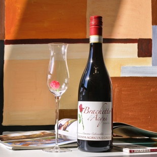 布拉凯多草莓浸渍丝绒冰淇淋玫瑰意大利进口甜红起泡葡萄酒