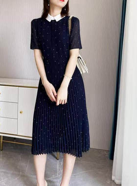 过而歌2025春夏新款女法式设计感小俏皮波点百褶收腰轻奢连衣裙