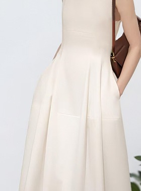 过而歌2025春夏新款女气质修身无袖连衣裙山茶花白茉莉风小裙子