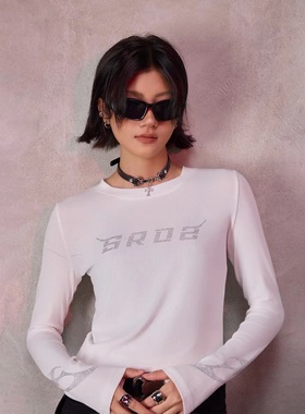 拓谷2025秋季辣妹长袖T恤修身显瘦打底衫洋气百搭烫钻上衣Q52071