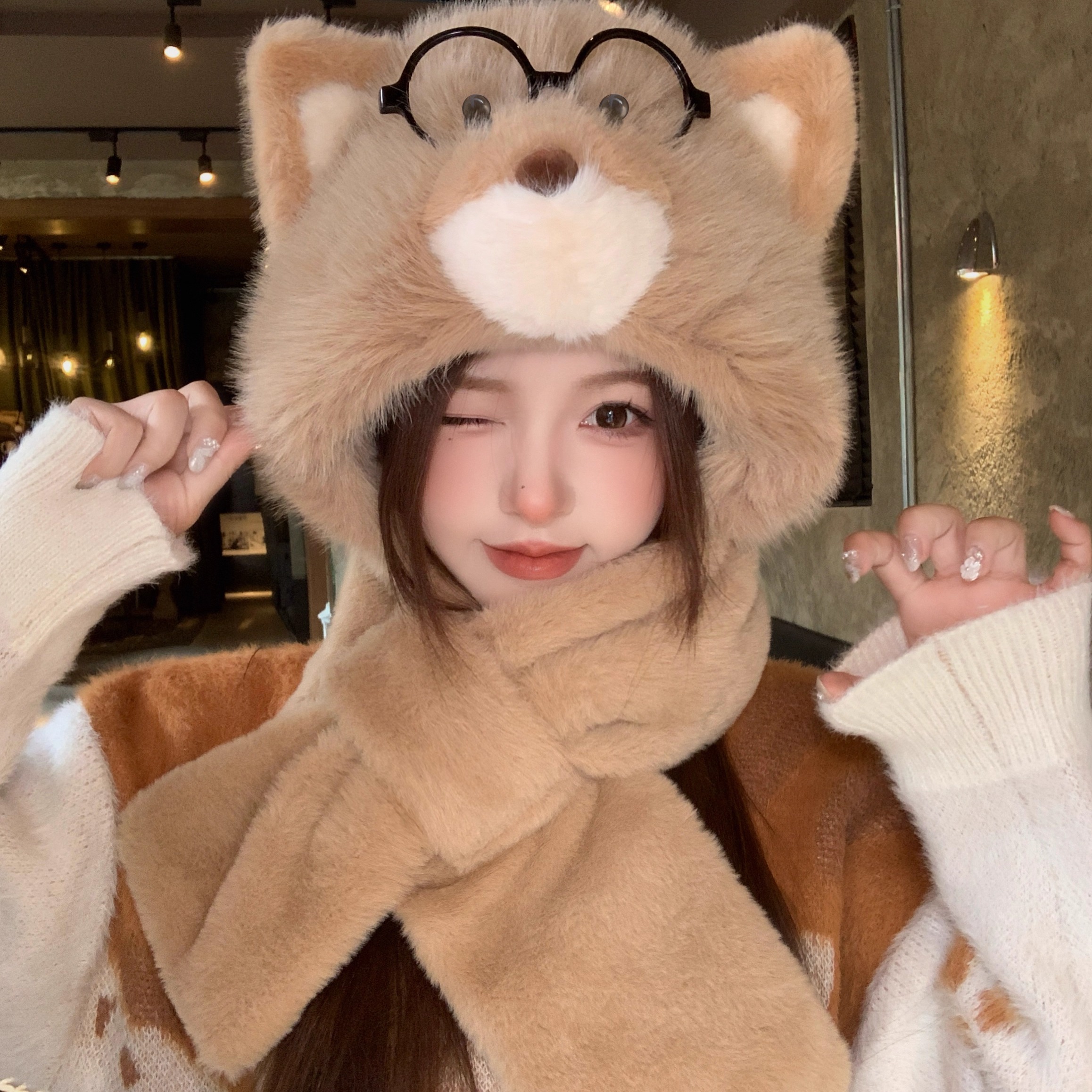 GN原创特色眼镜小浣熊毛绒帽子女