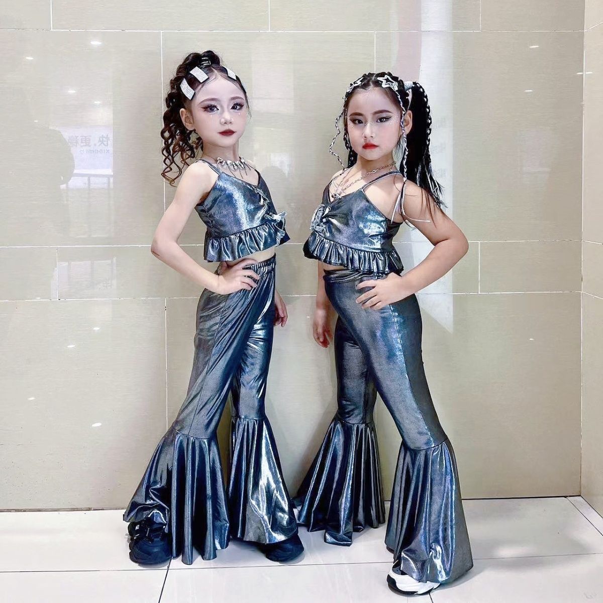 复古港风喇叭裤女童t台潮服爵士舞高弹力绑带演出创意夸张团队潮