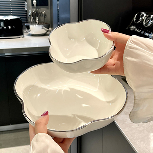 高颜值可爱陶瓷碗小清新家用女生水果碗甜品碗沙拉碗酱料调味碟碗
