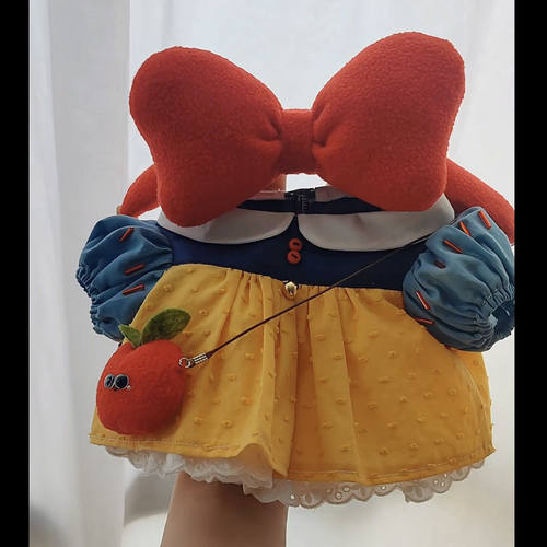 拉bubu 17cm“白雪公主”娃衣一二代挂件搪胶公仔替换套装衣服