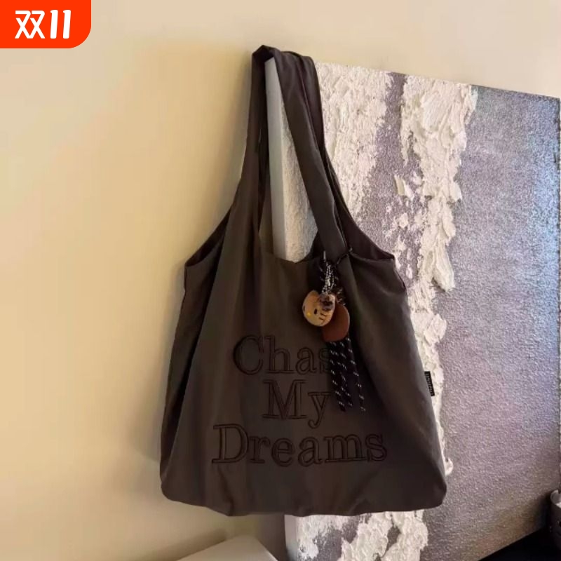 灰色大容量刺绣单肩帆布包2025新款时尚百搭腋下包包女学生托特包