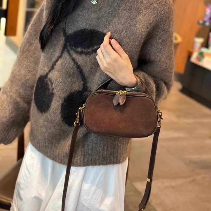 爱马女仕真皮手提小包女新款百搭手机包多隔层牛皮单肩斜挎相机包