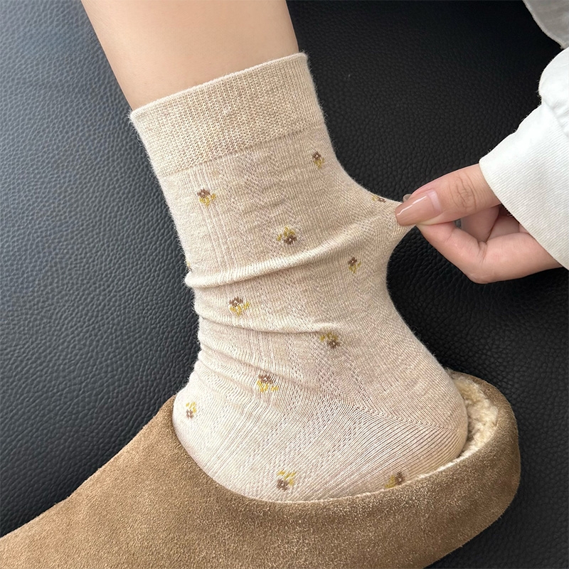 米色碎花秋季纯棉无骨堆堆中筒袜