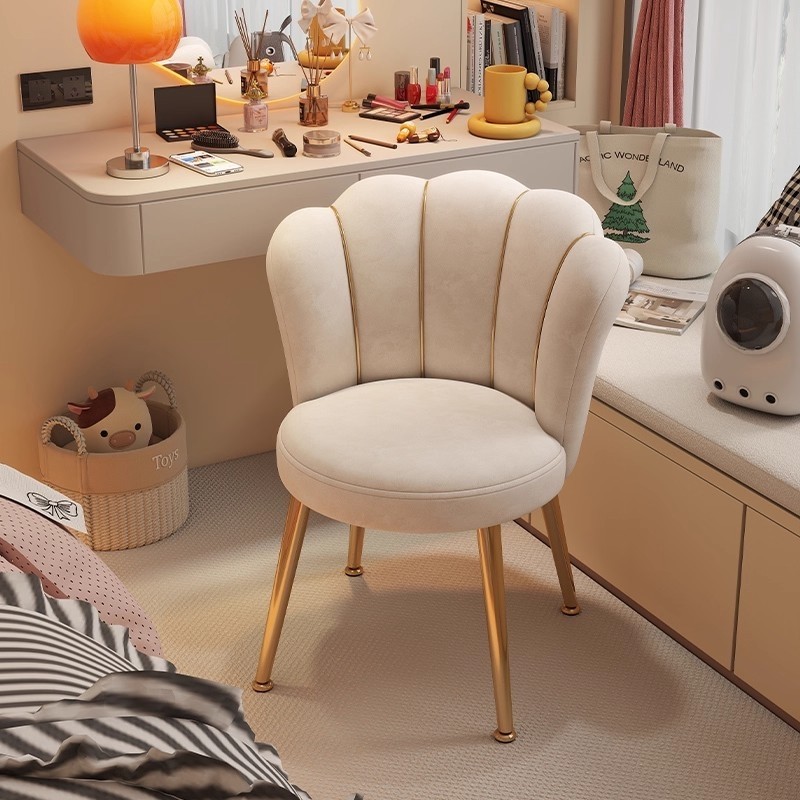 化妆台椅子女生卧室餐椅轻奢高级感餐桌椅家用凳子靠背简约梳妆凳