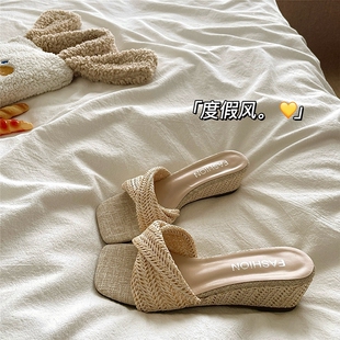 ~！度假风ins编织凉拖鞋女厚底增高透气沙滩拖鞋潮坡跟白色复古