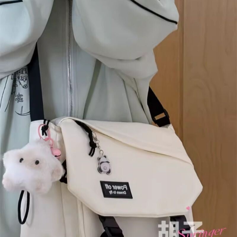 日系原宿复古工装斜挎包男少女学生单肩邮差包大容量百搭背包轻便