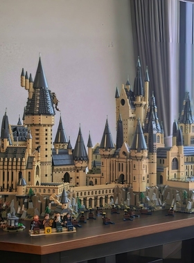 霍格沃兹城堡哈利波特高难度巨大型模型拼装建筑积木玩具男孩礼物