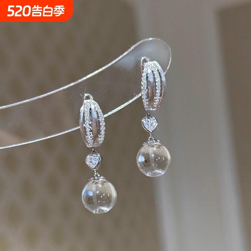 韩系清冷风白色水晶球耳钉轻奢精致耳钉时尚百搭精美耳饰品