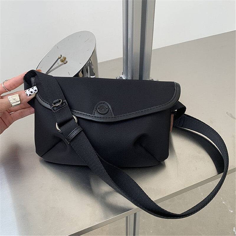 爱玛女仕新款高级感牛津帆布时尚日韩流行胸包斜挎女包小众轻奢包