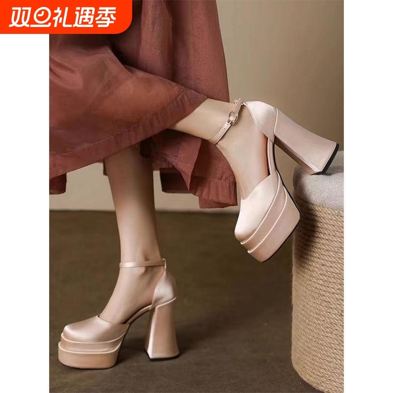 小个子粗跟松糕底防水台玛丽珍高跟鞋2025秋新款12cm婚鞋婚纱